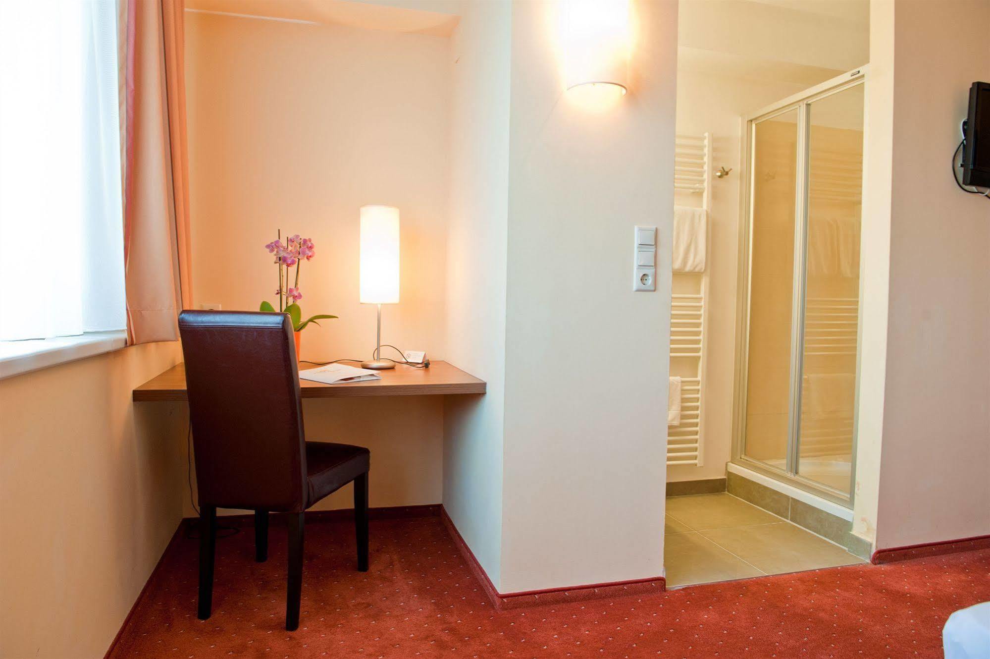 Hahn Hotel Wiedeń Zewnętrze zdjęcie
